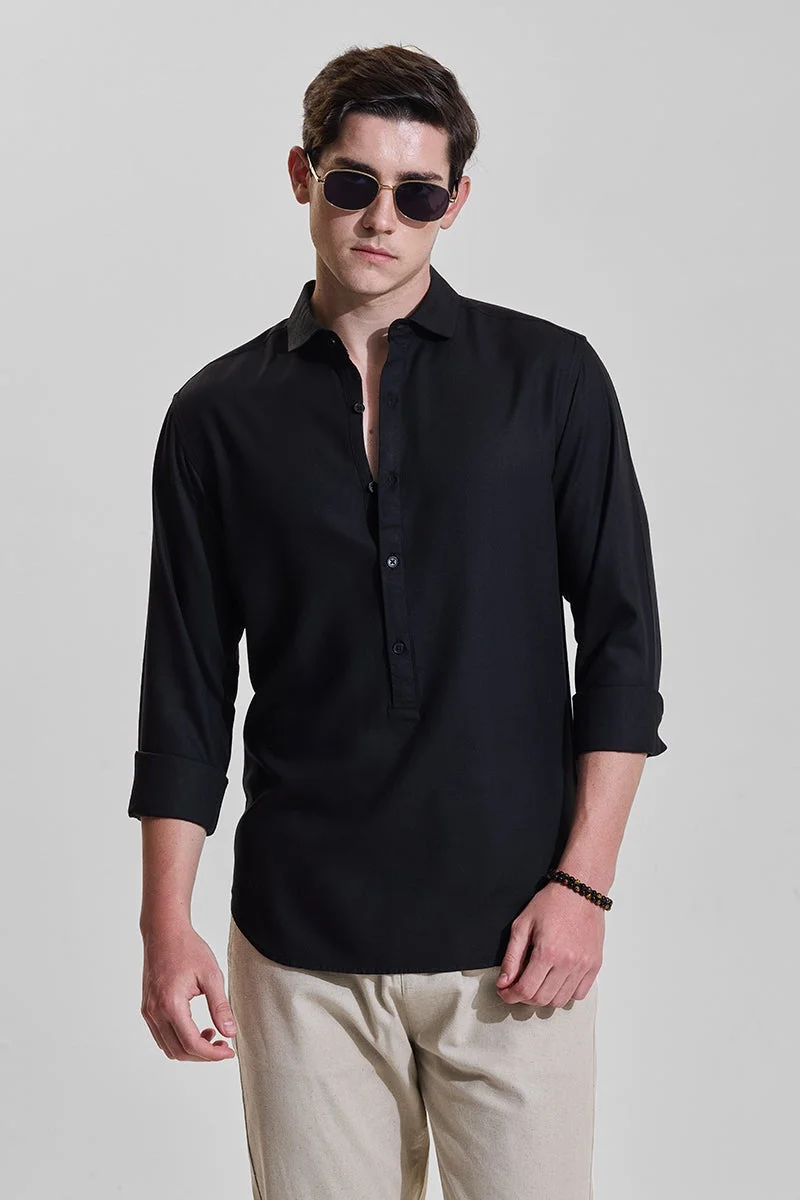 سنيتش Black Solid Long Sleeve Regular Fit Casual Shirt