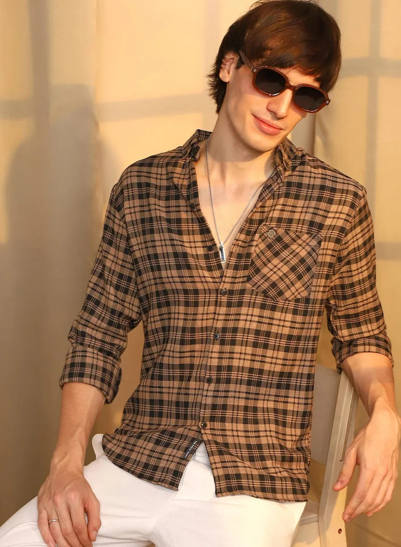 Campus Sutra Men's Tan Brown & Charcoal Black Tartan Plaid Shirt