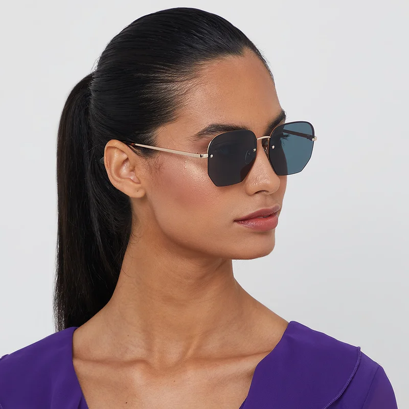 بلاك أوت Women's BlackOut NINA By Eyewa -Women Sunglasses -Square Sunglasses للنساء
