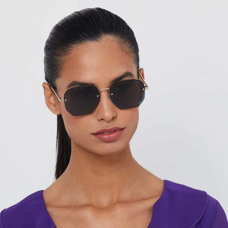 بلاك أوت Women's BlackOut NINA By Eyewa -Women Sunglasses -Square Sunglasses للنساء