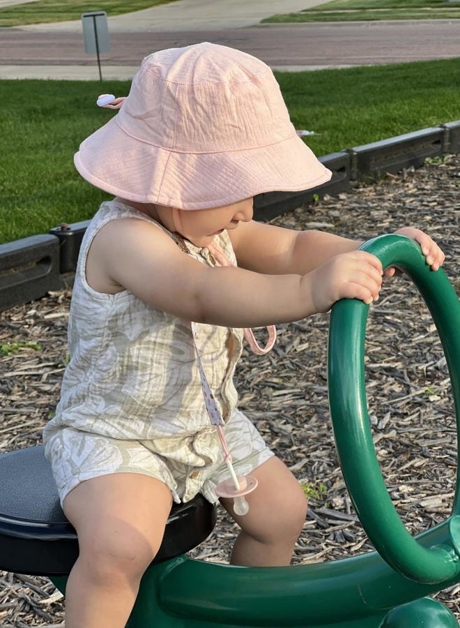 HONGTEYA 2 Pack Muslin Baby Sun Hat UPF 50+ Sun Protection Baby Bucket Hat with Wide Brim Beach Hats for Boys Girls, Pink + Strawberry, 0-6 Months - Image 5