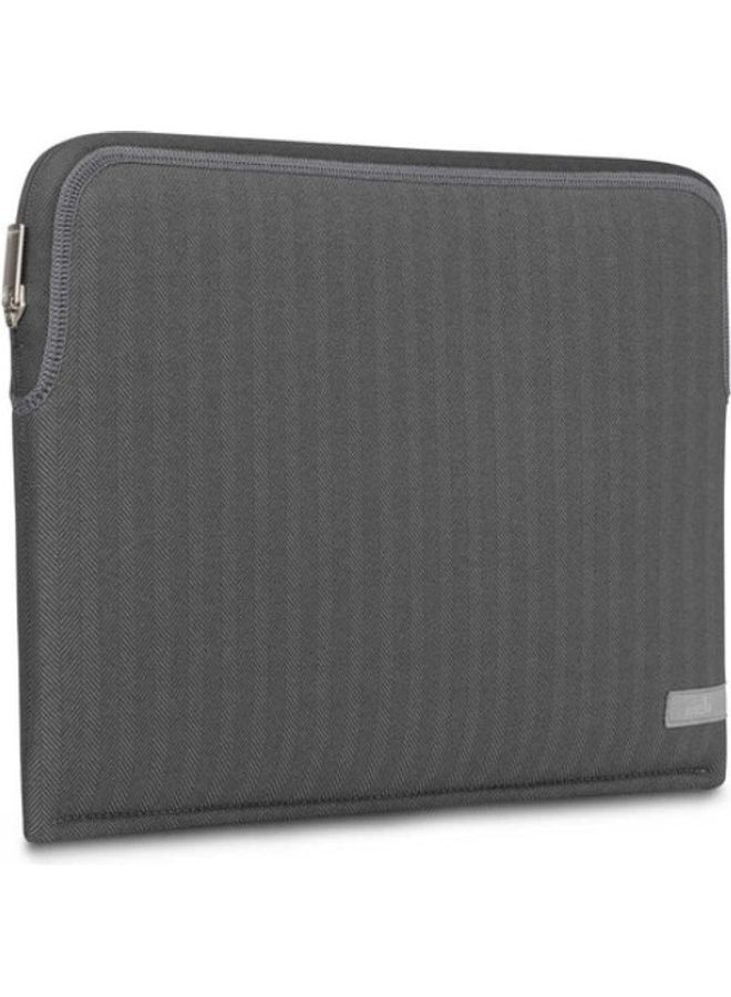 Moshi Pluma Laptop Sleeve For MacBook Pro 14 Black - Image 2