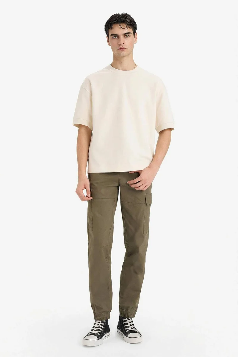 ديفاكتو Loose Fit Printed Crew Neck Short Sleeve T-Shirt