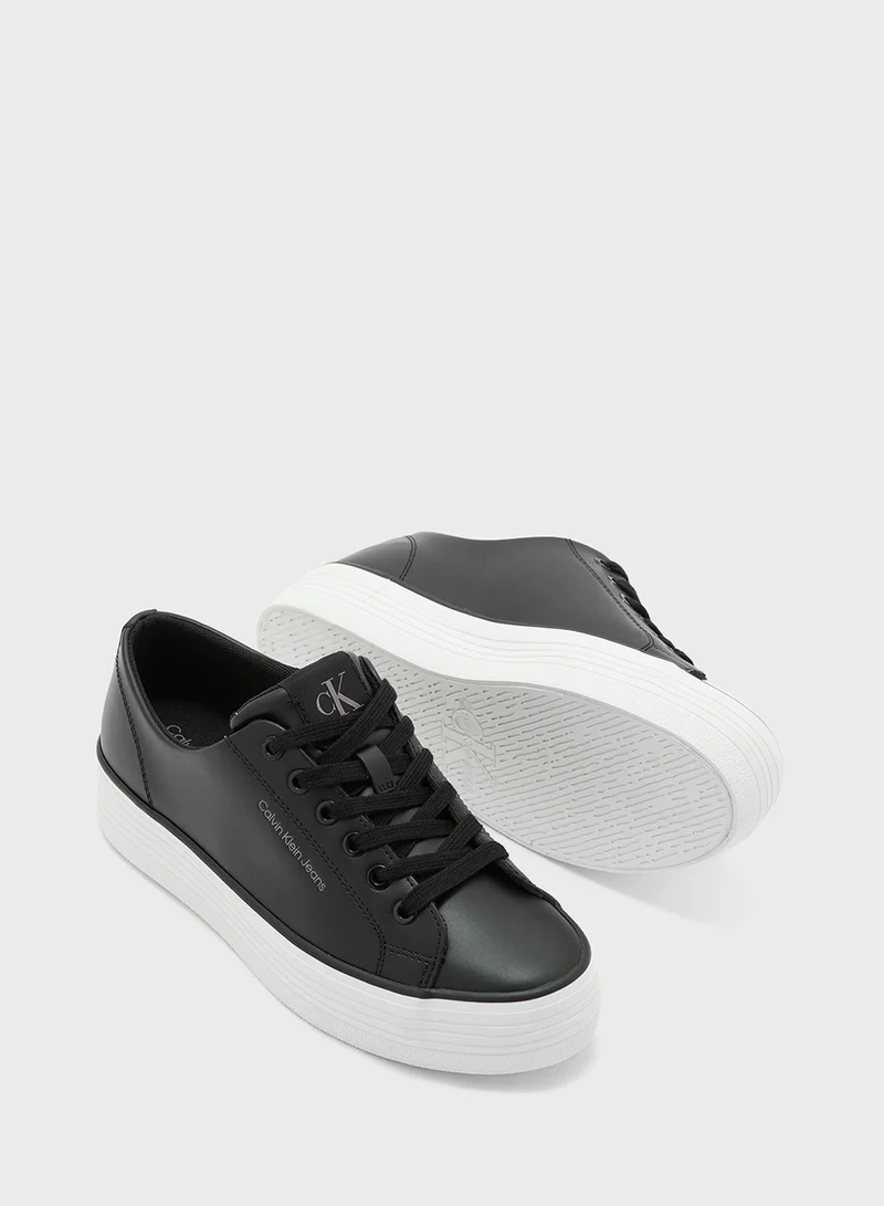 كالفن كلاين جينز Lace Up Low Top Sneakers