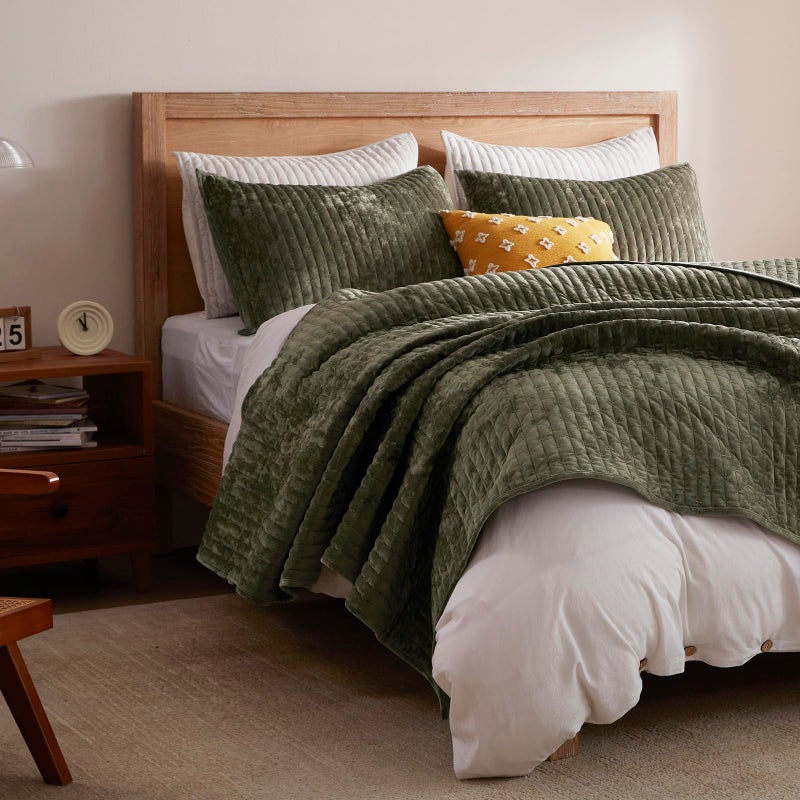 LEAONME Velvet Quilt California King Size 118''x106'', Lightweight Olive Green Velvet Comforter Set with 2 Matching Shams, Soft Cross Stitch Bedspread Coverlet, Oversized King Quilt Set for All Season - Image 2