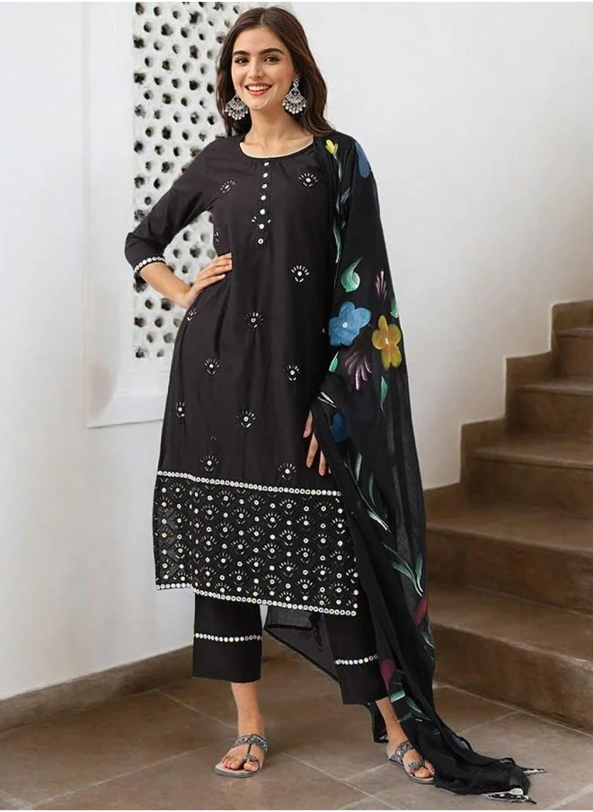 ISHIN Tunic Women Black Cotton Kurta Set with Embroidered pattern Tunic and Palazzo features a Round neckline and Three-Fourth Sleeve secured with Elastic closure and styled in Straight Fit ideal for Festive moments — crafted to elevate your special moments.