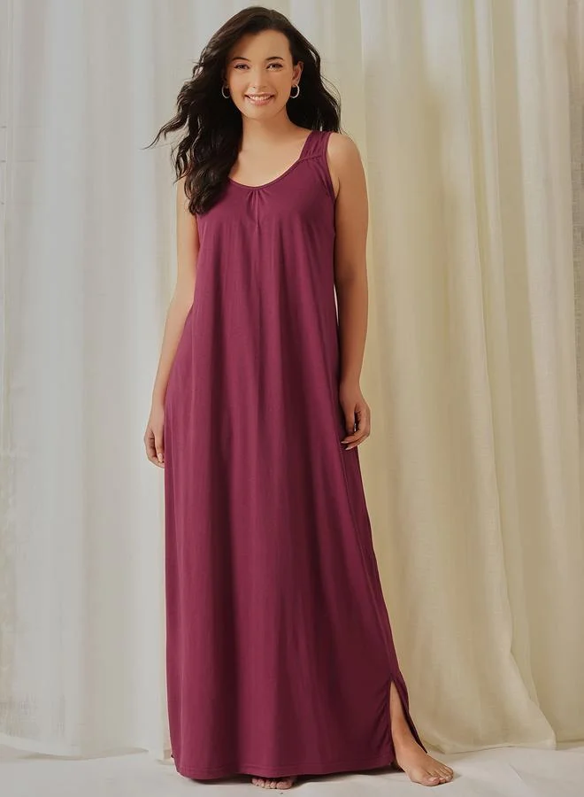 كلوفيا Maroon Cotton Blend Nightdress with Side Slit