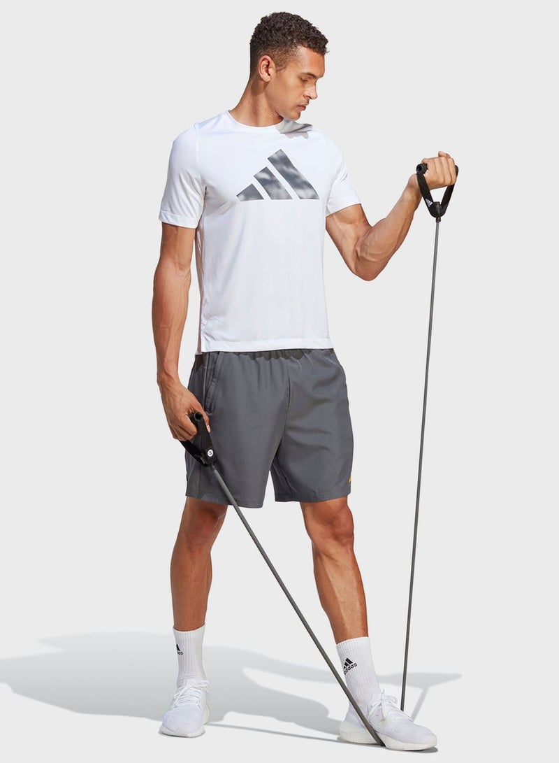 Adidas شورتات تدريب منسوجة أساسية موسمية - Image 2