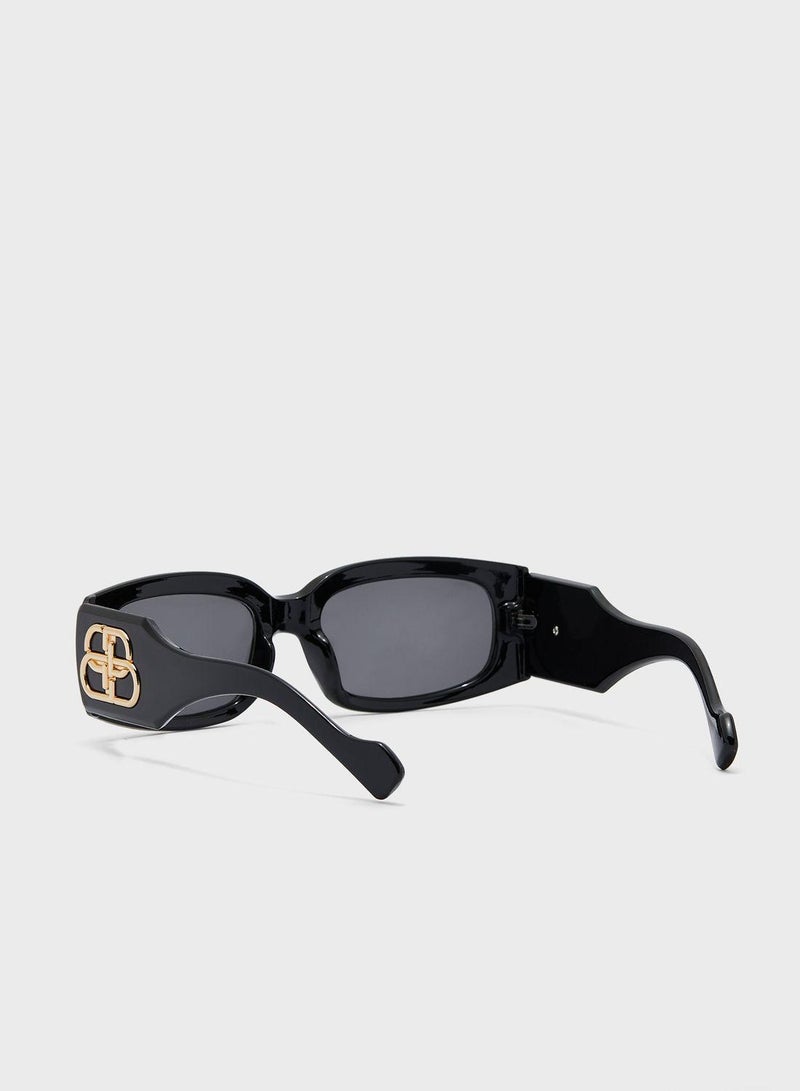 Vanilla Rouge Wayfarer Sunglasses - Image 2