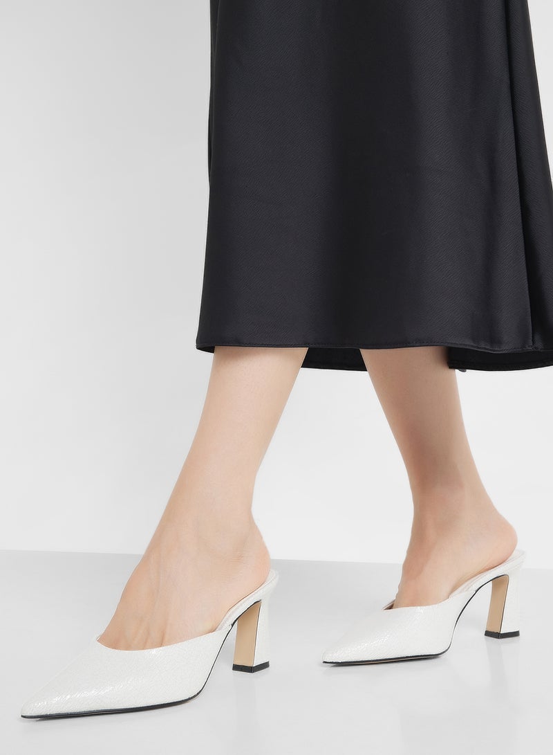 STEVE MADDEN Emmie Pointed Toe Mid Heel  Pumps  - Image 5