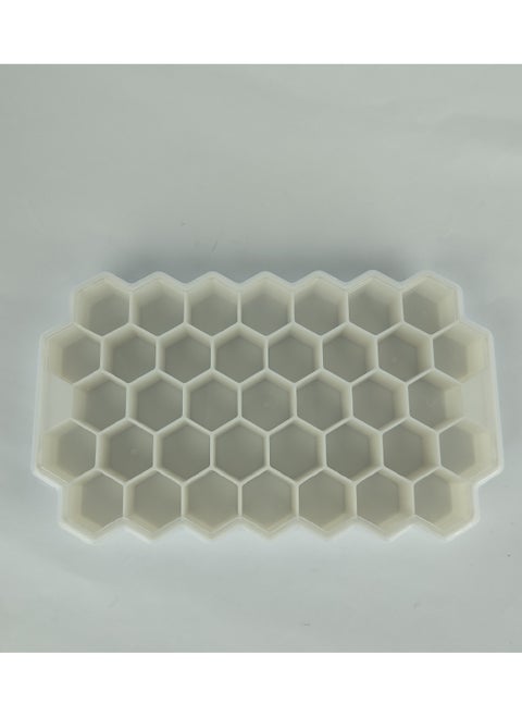 Ice cube tray with lid