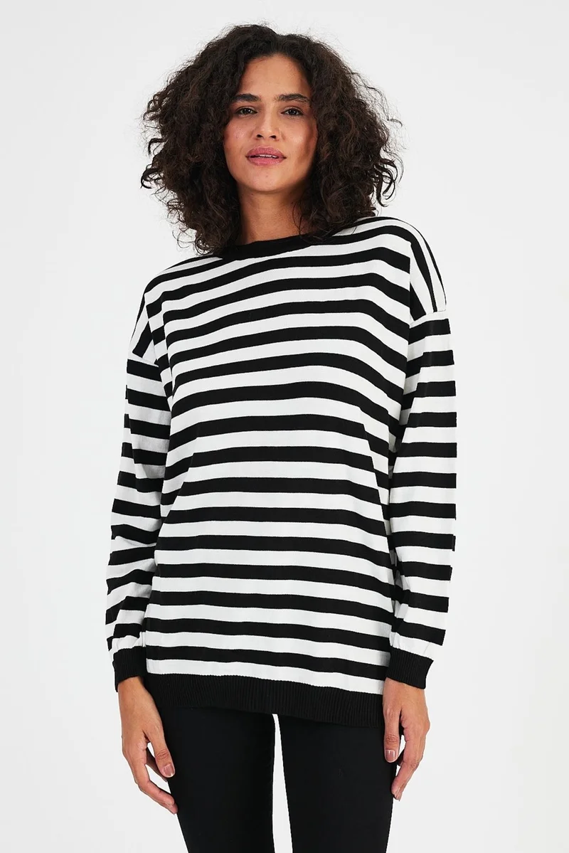 الكسندر جاردي Striped Loose Knit Sweater (A91823-S)