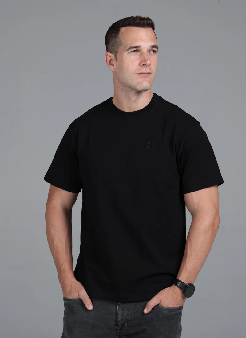 Blañce UAE Signature Classic Oversized Fit T-Shirt - Black