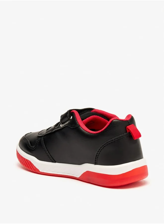 ديزني Boys Avengers Print Sneakers with Hook and Loop Closure