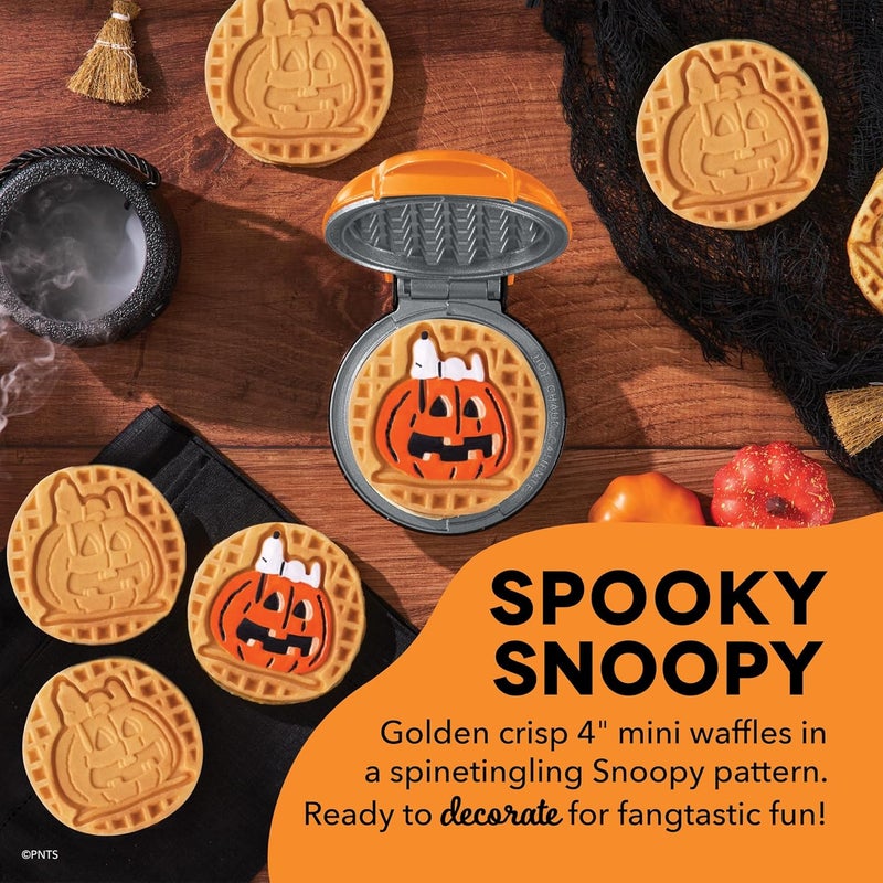 Dash Peanuts x Snoopy Jack-o-Lantern Mini Waffle Maker - Image 3