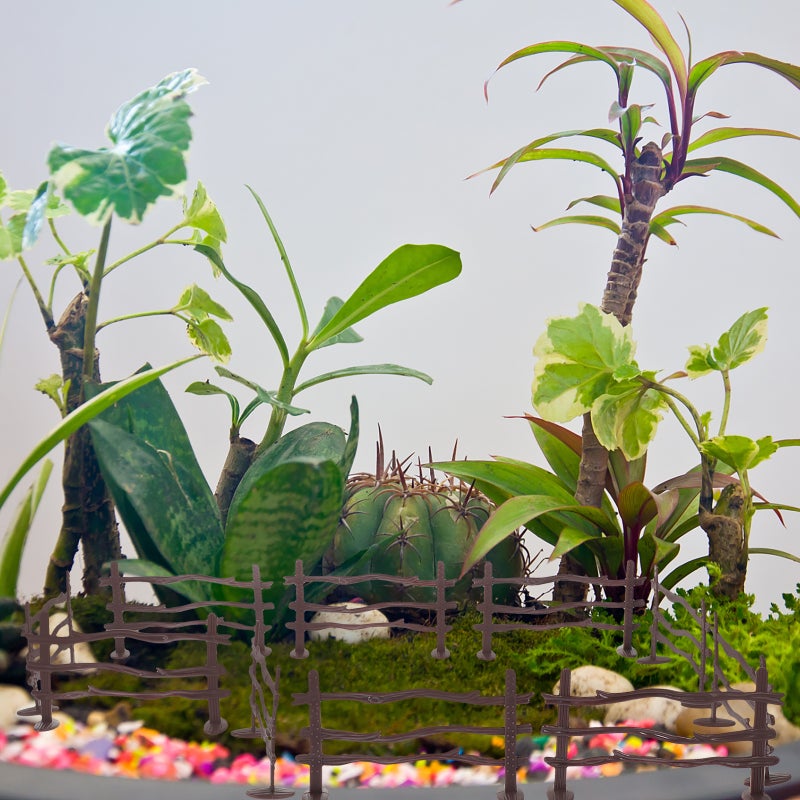 🌱 لعبة سياج مصغر مثالية لإنشاء حدائق صغيرة مفصلة وزينة المزارع - Image 4