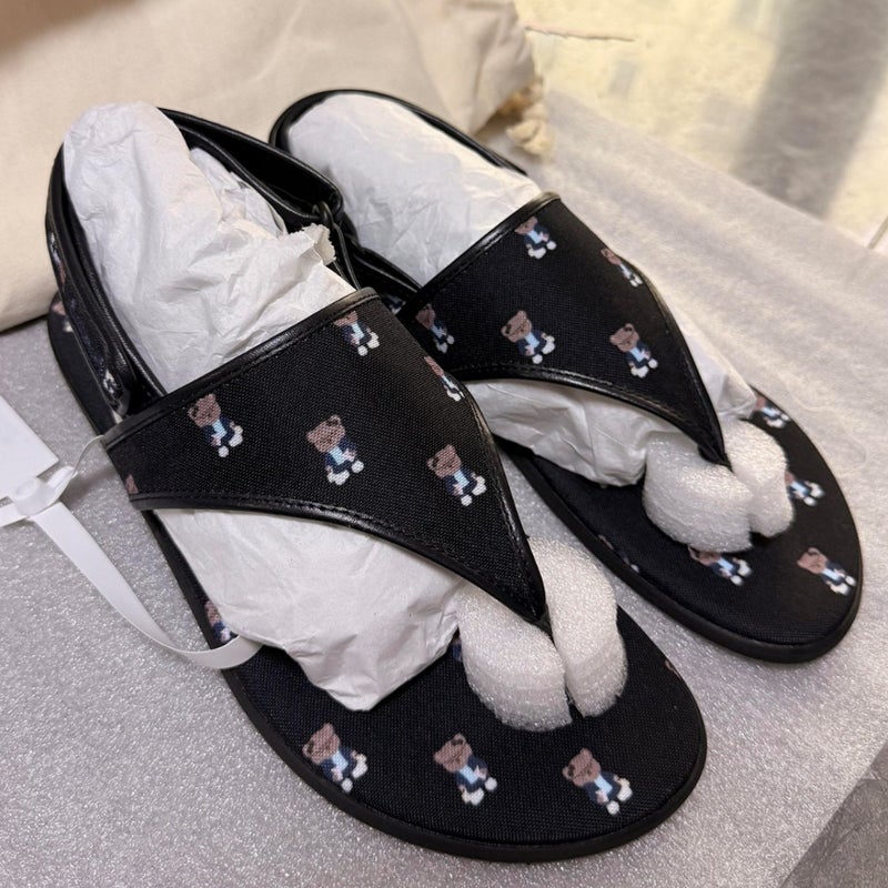 Women's Flat Sandals with Bear Design - Black - Image 5