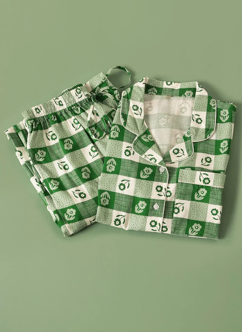 كلوفيا Clovia Printed Button-Down Shirt & Pyjama Set in Green - Rayon