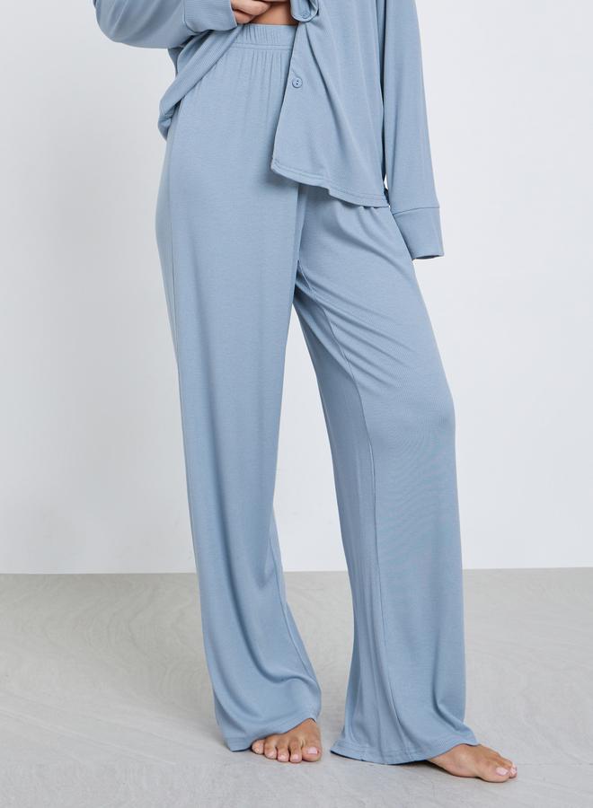 ستايلي طقم بيجاما من بنطال وبلوزة بياقة مفتوحة مع أزرار - Image 5