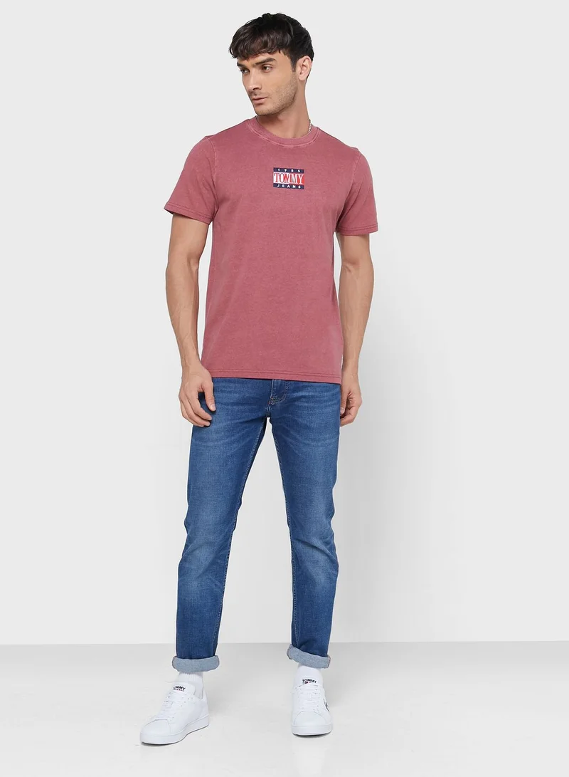 TOMMY JEANS Essential Crew Neck T-Shirt
