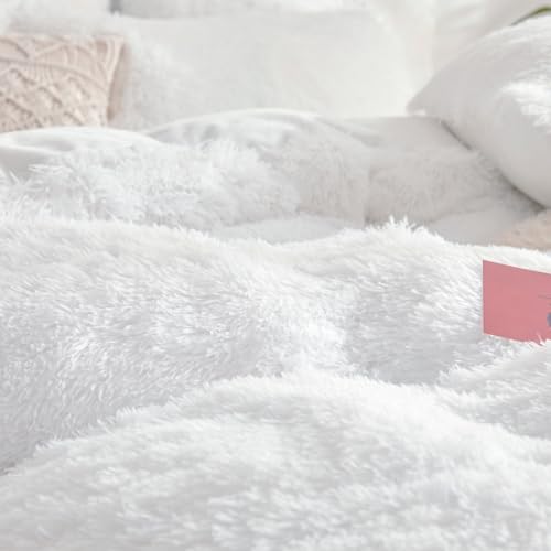 Besfunny Fluffy Faux Fur White Comforter Cover Queen Set – Plush Fluffy White Bedding 3-Piece Set (1 Duvet Cover + 2 Furry Pillow Shams) Cozy Bed Set - Image 5