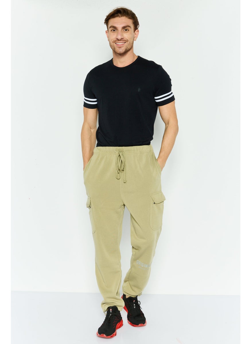 Men Regular Fit Brand Logo Cargo Sweatpants, Olive - pzsku/ZC85F9F4C87E1831A8BEDZ/45/_/1739801871/e649c295-9394-4673-9afb-c51670d3ae1a