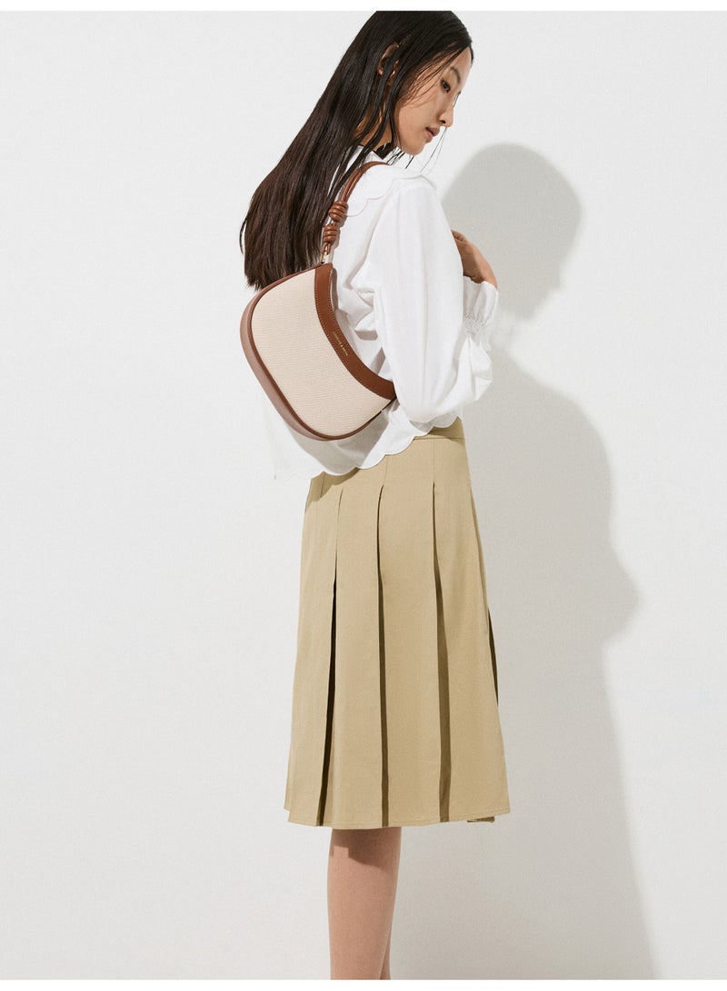 حقيبة كتف وحقيبة كروس بودي من تشارلز آند كيث سابين، مصنوعة من قماش كانفاس متين معقود، وحزام منحني - لون بني شوكولاتة