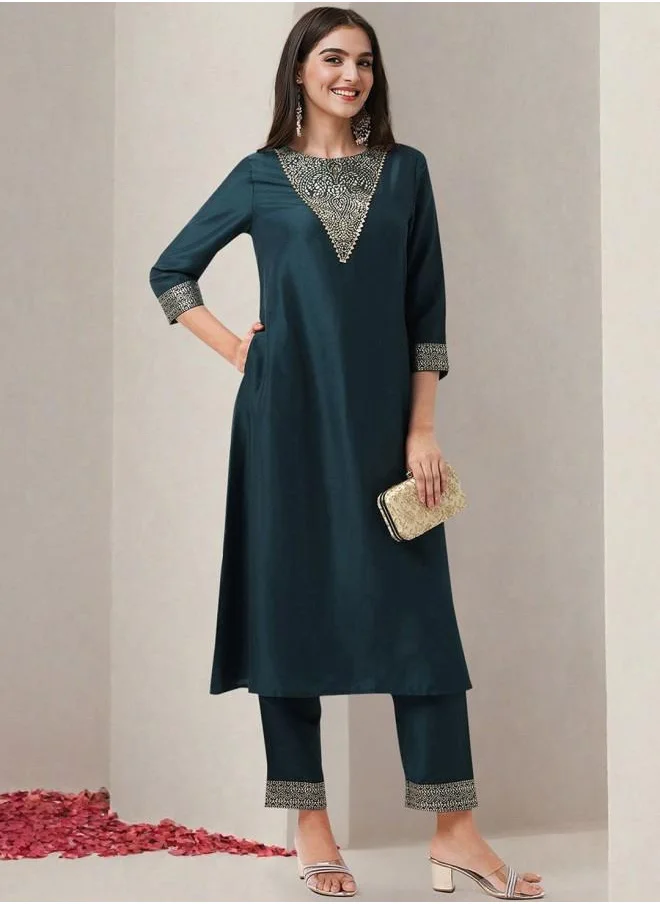 آي شين Polyester Women Green Polyester Kurta Set with Embroidered pattern Tunic and Palazzo features a Round neckline and Three-Fourth Sleeve secured with Elastic closure and styled in Straight Fit ideal for Festive moments — designed to make heads turn.