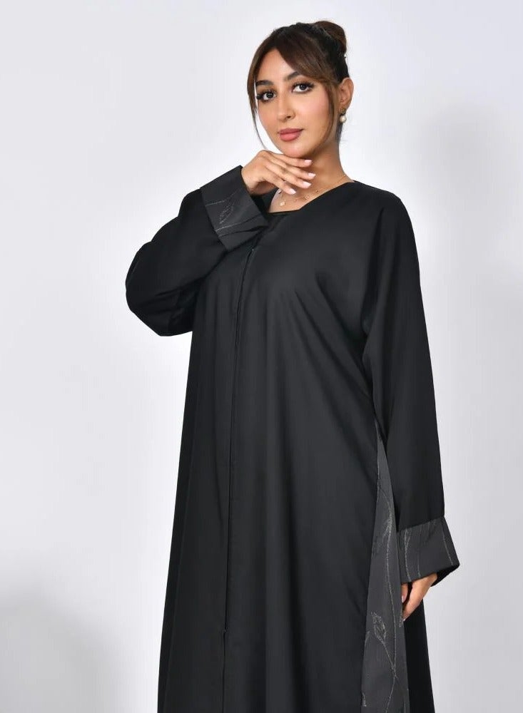 beyond abaya Black abaya, half-cloche, closed with snaps - Image 4
