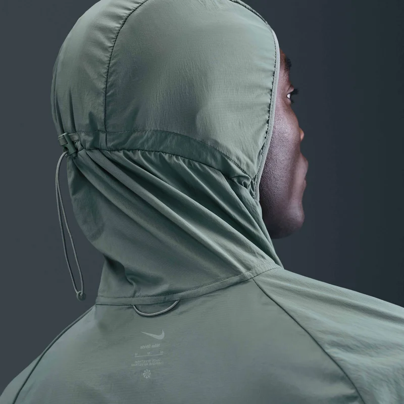 Nike Green Men's Stride x Eliud Kipchoge UV Repel Running Jacket for Men | Best Price UAE