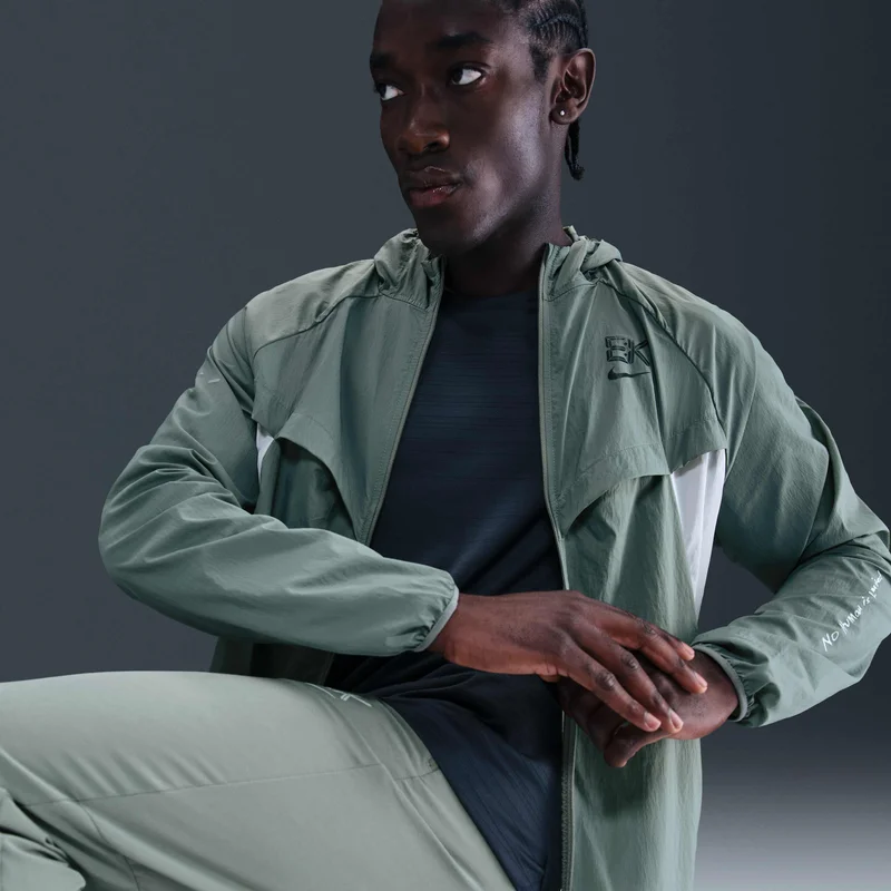 Nike Green Men's Stride x Eliud Kipchoge UV Repel Running Jacket for Men | Best Price UAE