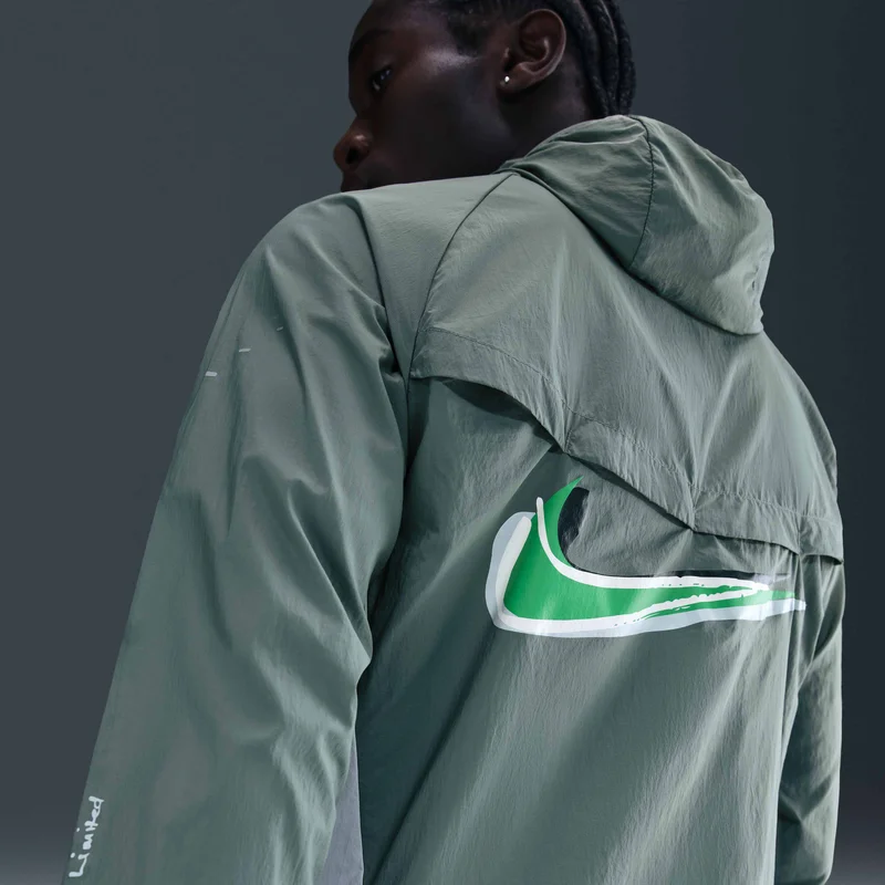 Nike Green Men's Stride x Eliud Kipchoge UV Repel Running Jacket for Men | Best Price UAE