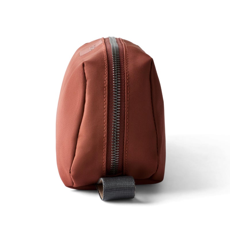 Bellroy Toiletry Kit, water-resistant woven toiletry travel bag (toiletries, cologne, shaving accessories, hairbrush, toothbrush) - Clay - Image 4