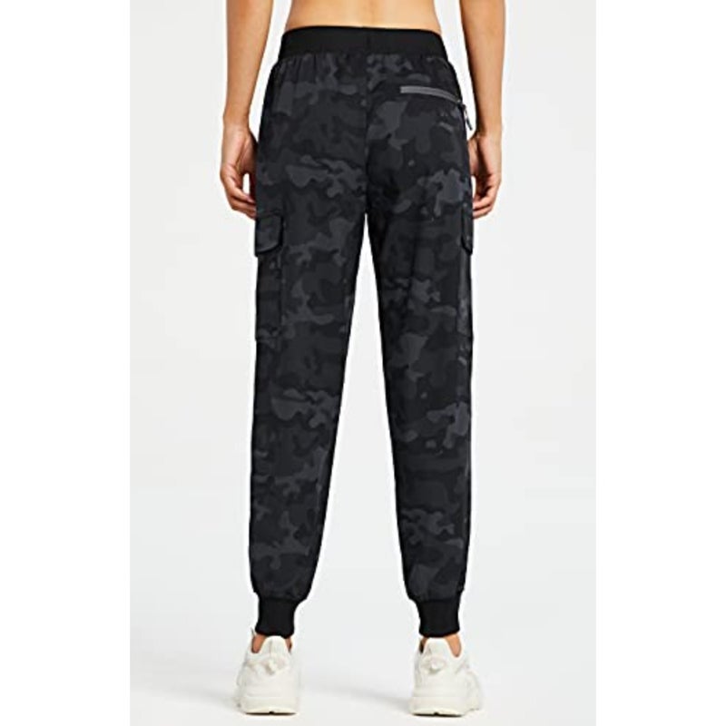 Cargo joggers for hiking and athletic wear, lightweight quick-dry polyester blend, olive green, with functional pockets and stretch comfort - Image 2