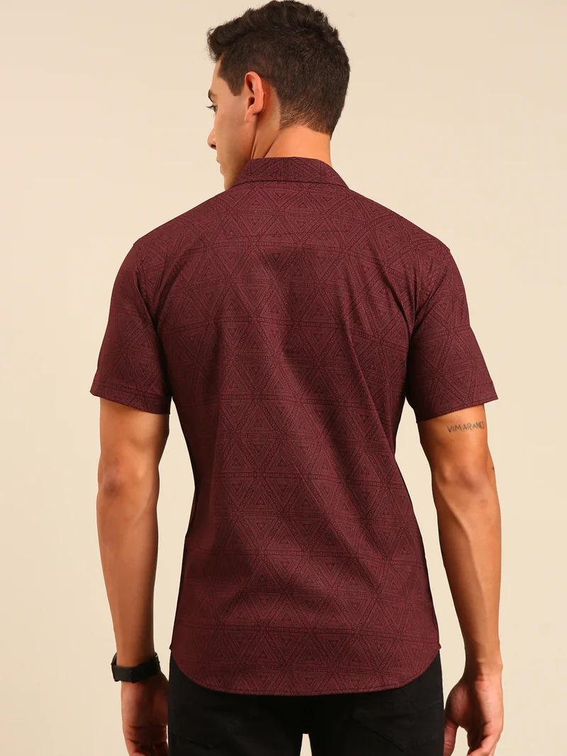 جوفن قميص قطني مطبوع رجالي بلون عنابي