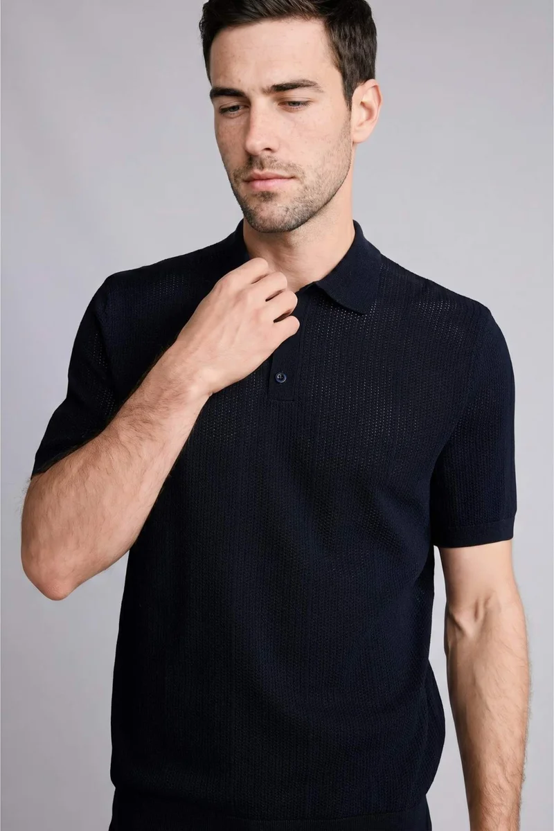 ديفاكتو Standard Fit Knit Polo T-Shirt
