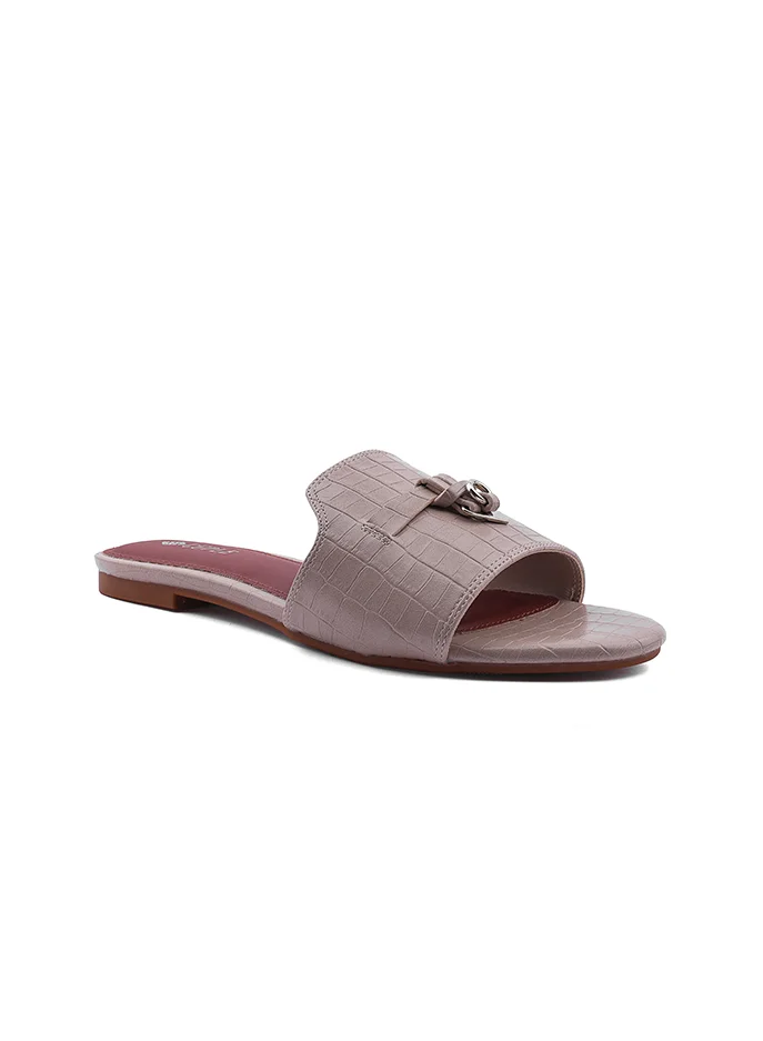 كابلي Flat Sandal – Earthy Relaxed Style