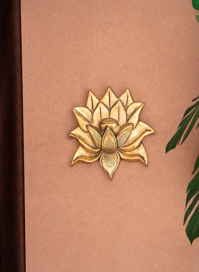 The Advitya Brass Wall Decor Lotus Pair|Home Decor Wall Hanging Home Decoration Item for Living Room |Showpiece Decorative Item|Diwali Decoration Item|House Warming Gift| (5.3 inch|1.5 Kg| Pair) - Image 3