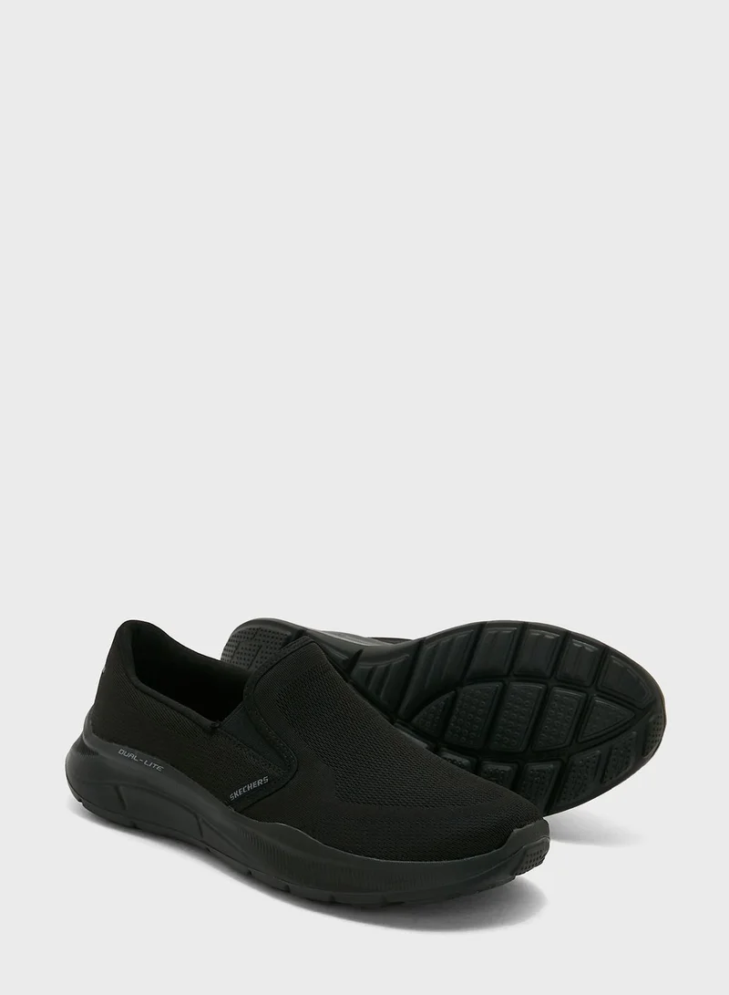 SKECHERS Equalizer 5.0