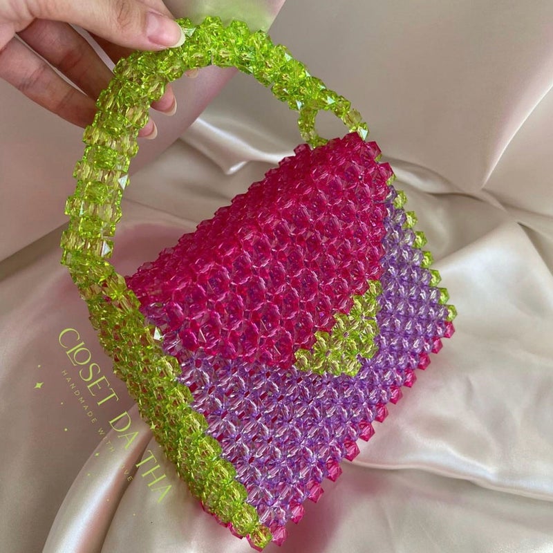 2023 New Contrast Color Small Fresh Hand-Woven Square Handbag Shoulder Slung Box Bag Women - Image 2