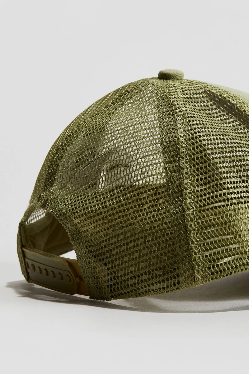 اتش اند ام قبعة من القطن مزينة بطبعة