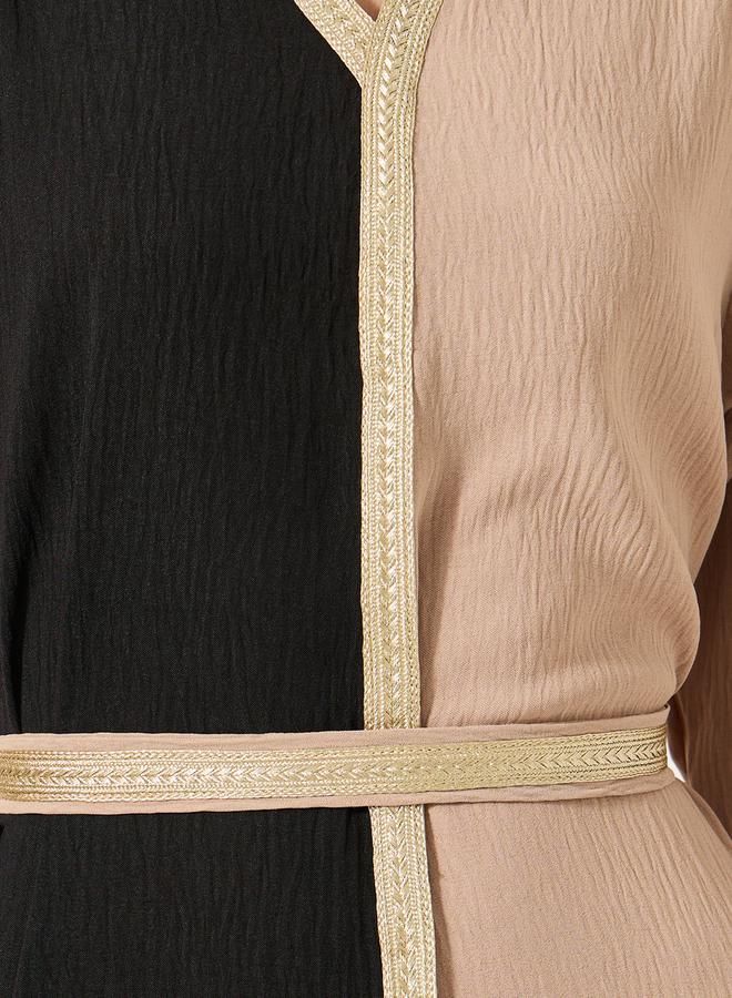 Styli Color Block Lace Detail V-Neck A-Line Jalabyia - Image 4