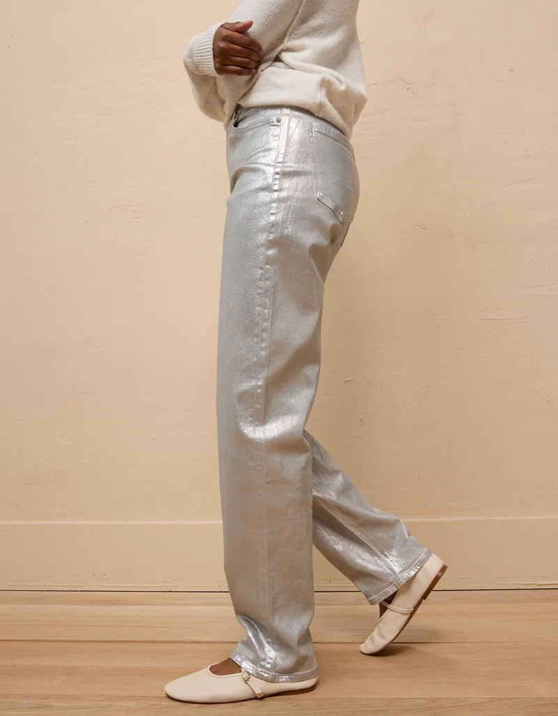 American Eagle  AE Stretch Metallic Super High-Waisted Baggy Straight Jean for Women | Best Price UAE