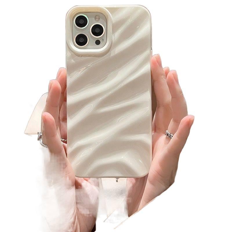 غطاء واقي | Milk Coffee Brown | سيليكون | لون سادة | نسيج مجعد | مقاوم للصدمات لـ iPhone 17 / 17 Air / 17 Pro / 17 Pro Max - Image 3