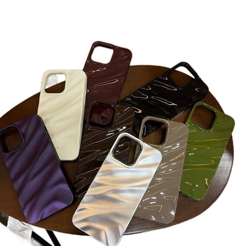 غطاء واقي | Milk Coffee Brown | سيليكون | لون سادة | نسيج مجعد | مقاوم للصدمات لـ iPhone 17 / 17 Air / 17 Pro / 17 Pro Max - Image 2