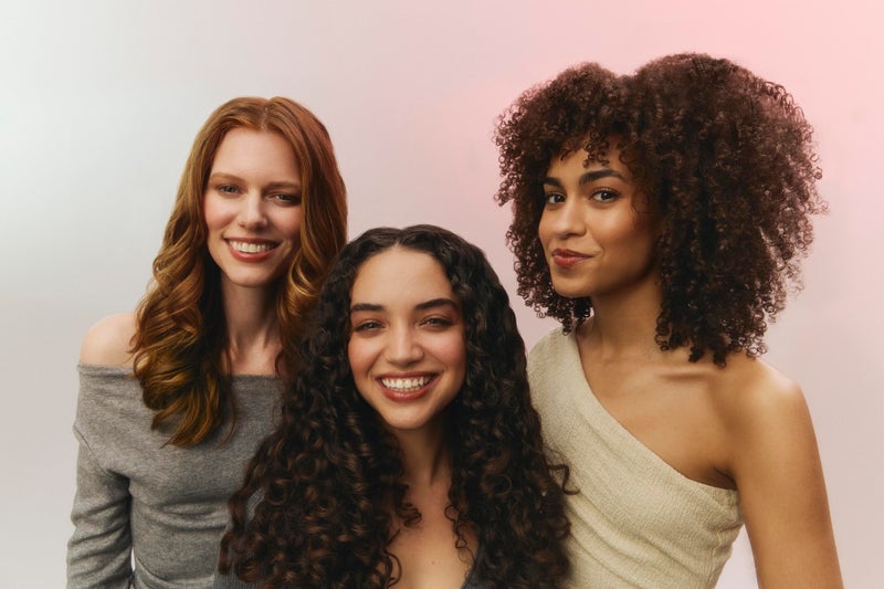 Ouidad Advanced Climate Control Heat & Humidity Gel - 8.5 fl oz, Anti-Frizz Nano Technology, Locks Out Humidity, Crunch-Free Styling Gel for Curly Hair, For All Curl Types - Image 5