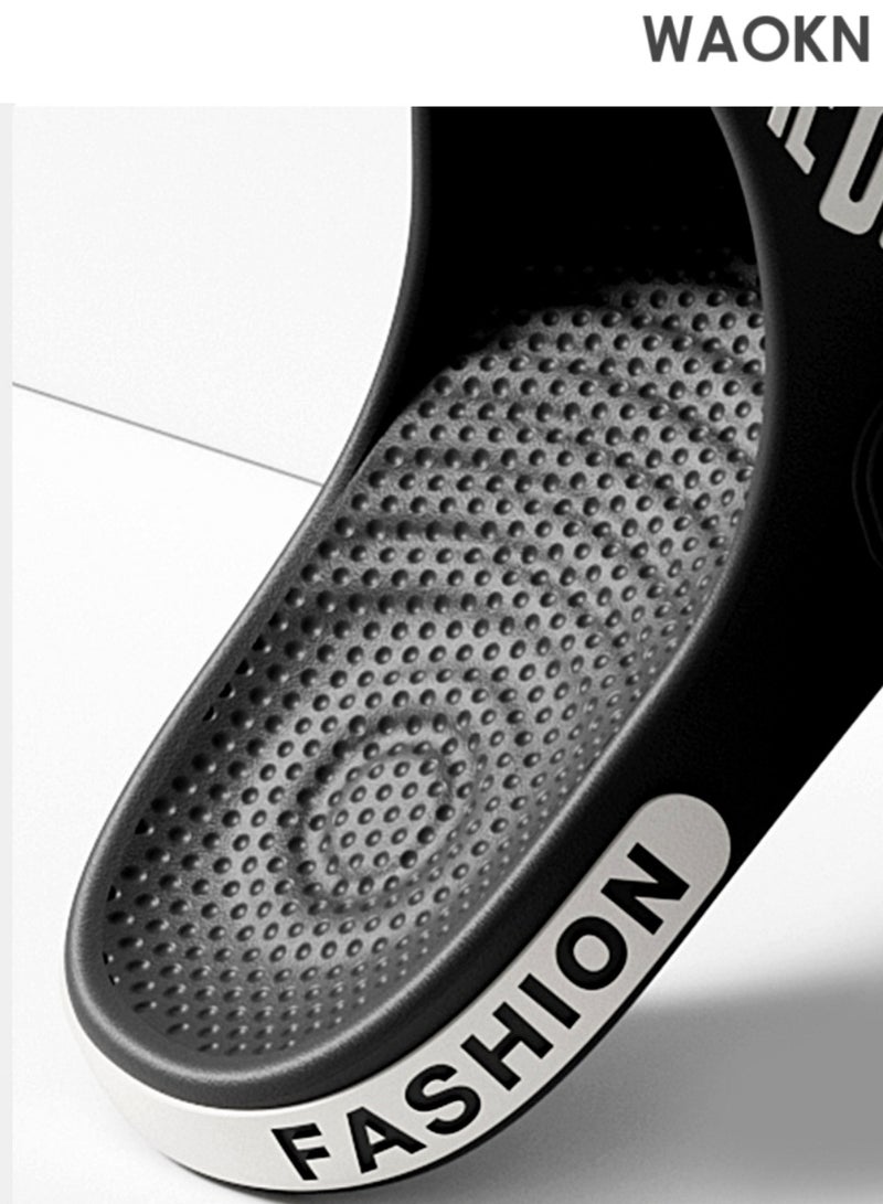 دبليو أيه أو كي أن نعال رجالية سوداء: نعال مسطحة مريحة وخفيفة الوزن للمنزل، للاستحمام، للشاطئ، وللاستخدام اليومي. مقدمة مفتوحة مانعة للانزلاق، ونعل مطاطي ناعم يضمنان السلامة والراحة. تصميم كلاسيكي سهل الارتداء، يناسب الاستخدام الداخلي والخارجي، وحتى في الحمامات - متعدد الاستخدامات لجميع احتياجات الارتداء اليومية، يجمع بين الراحة والعملية. - Image 3