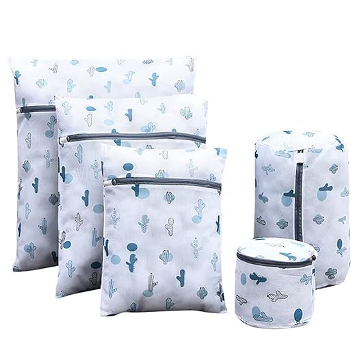 Home-Cloud HomeCloud Mesh Laundry Bags | Safeguarding Delicate Fabrics in Your Washing Machine | Set of 5 with Zip Lock for Delicate Clothes, Stockings, Underwear, Bras & Lingerie (Blue) - Image 4