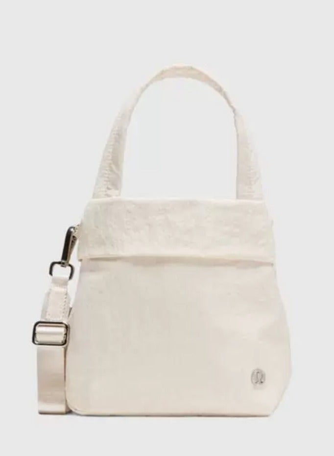LuLu Lemon Women's Gym Bag,Handbag,Mini Tote for Sports, Fitness, Workout & Travel - Image 1