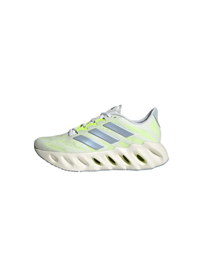 adidas SHIFT FWD A W